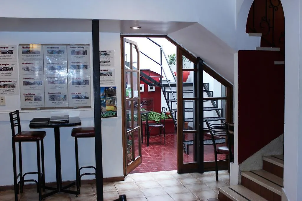 Hostel Lagares Mendoza Argentine